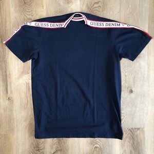 VINTAGE GUESS T SHIRT